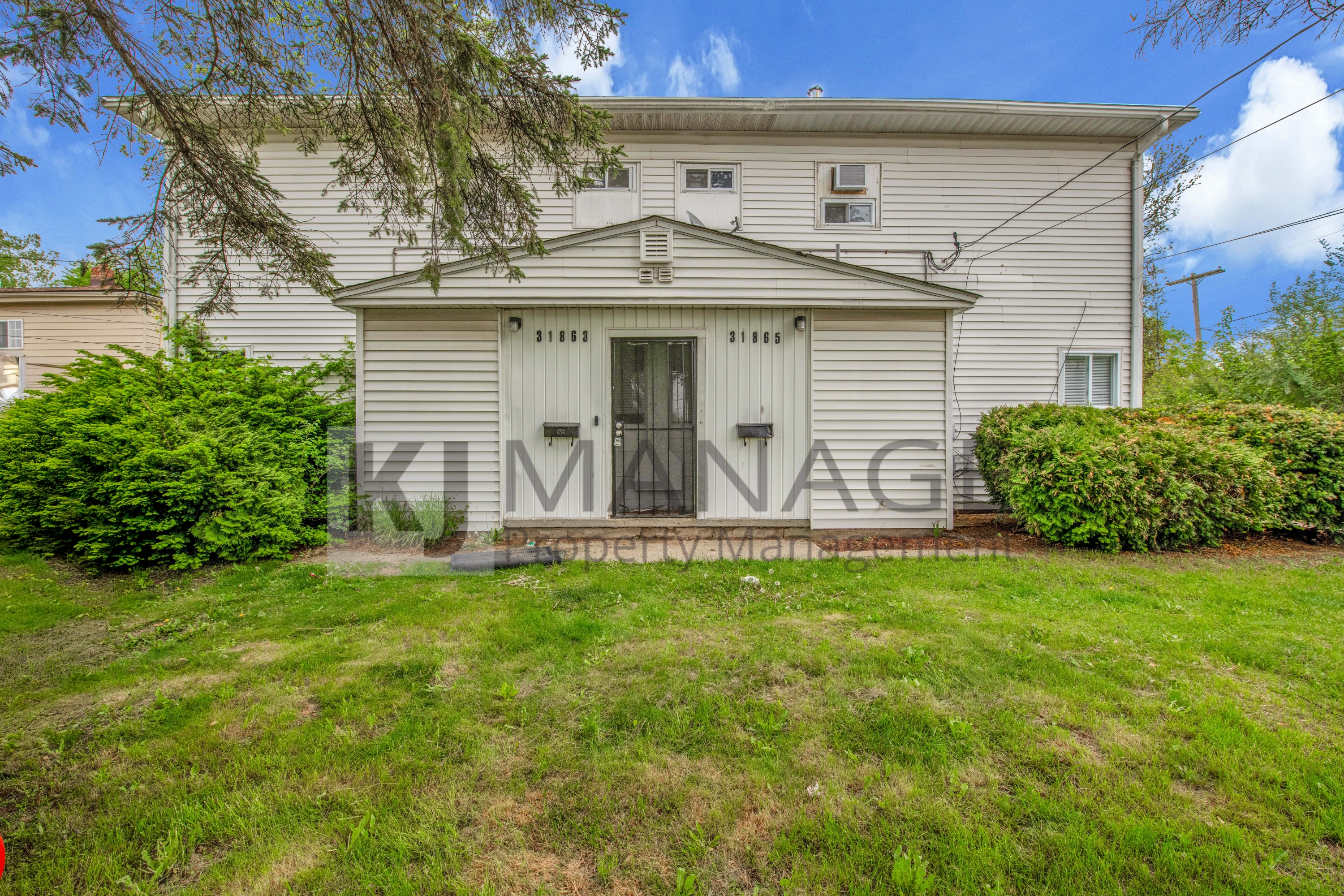 Property main image