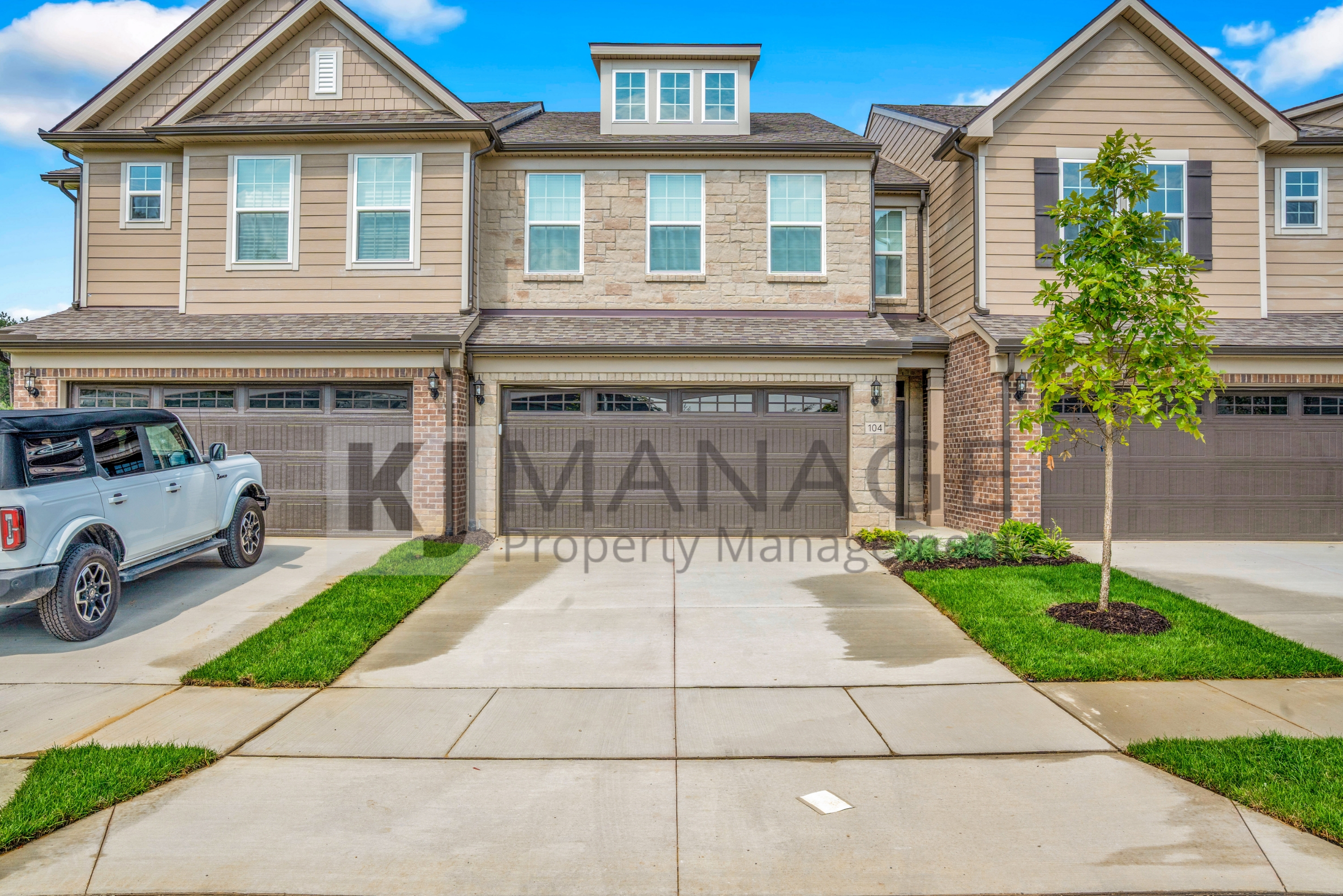 104 Addison Circle