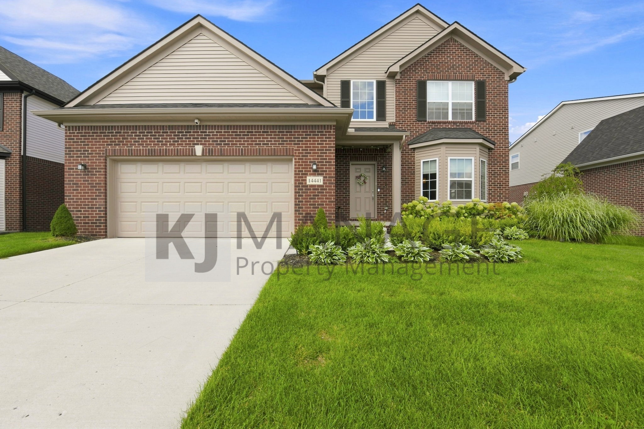 Property main image