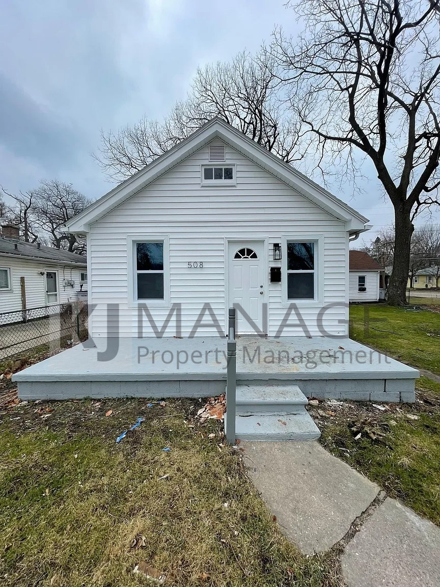 508 East Bernhard Avenue - 1